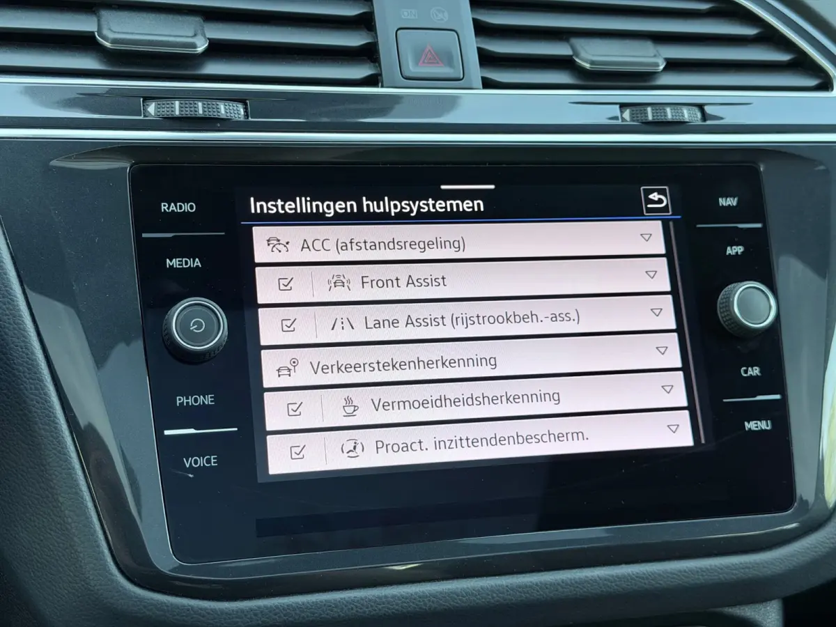 1.5 TSI R-Line Pano/Camera/Sfeer