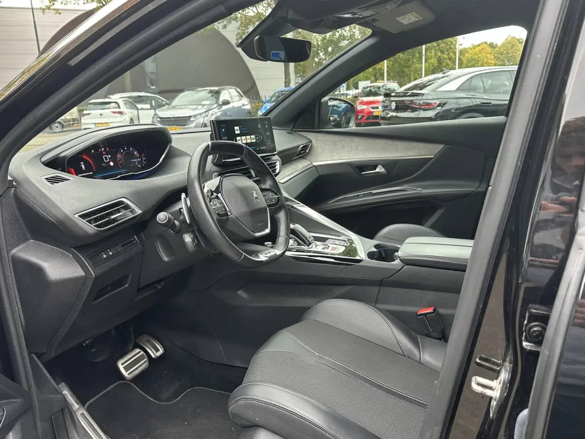 1.2 PureTech GT 7 PERSOONS !! | DODE HOEK | KEYLESS | ADAP. CRUISE | APPLE CARPLAY | ACHTERUITRIJ CAMERA | RIJKLAAR GELEVERD MET 12 MND BOVAG GARANTIE ZONDER EXTRA KOSTEN |