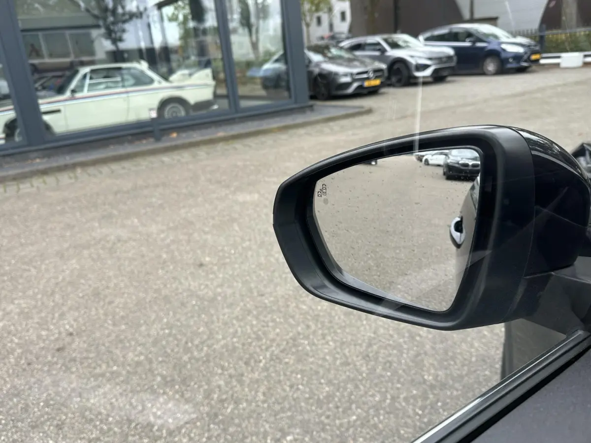 1.2 PureTech GT 7 PERSOONS !! | DODE HOEK | KEYLESS | ADAP. CRUISE | APPLE CARPLAY | ACHTERUITRIJ CAMERA | RIJKLAAR GELEVERD MET 12 MND BOVAG GARANTIE ZONDER EXTRA KOSTEN |