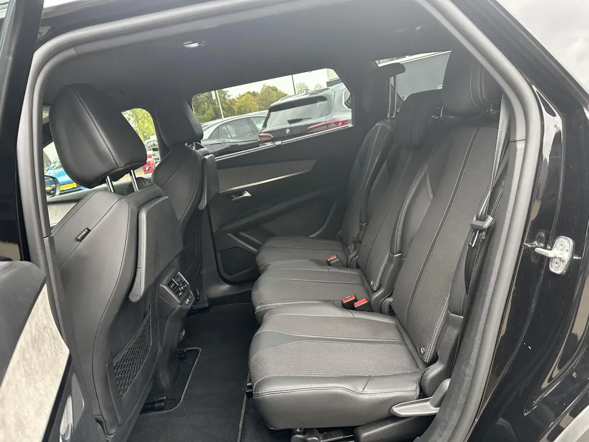 1.2 PureTech GT 7 PERSOONS !! | DODE HOEK | KEYLESS | ADAP. CRUISE | APPLE CARPLAY | ACHTERUITRIJ CAMERA | RIJKLAAR GELEVERD MET 12 MND BOVAG GARANTIE ZONDER EXTRA KOSTEN |