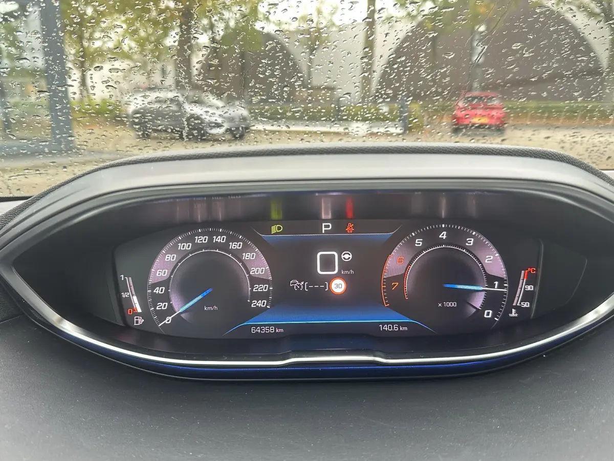 1.2 PureTech GT 7 PERSOONS !! | DODE HOEK | KEYLESS | ADAP. CRUISE | APPLE CARPLAY | ACHTERUITRIJ CAMERA | RIJKLAAR GELEVERD MET 12 MND BOVAG GARANTIE ZONDER EXTRA KOSTEN |