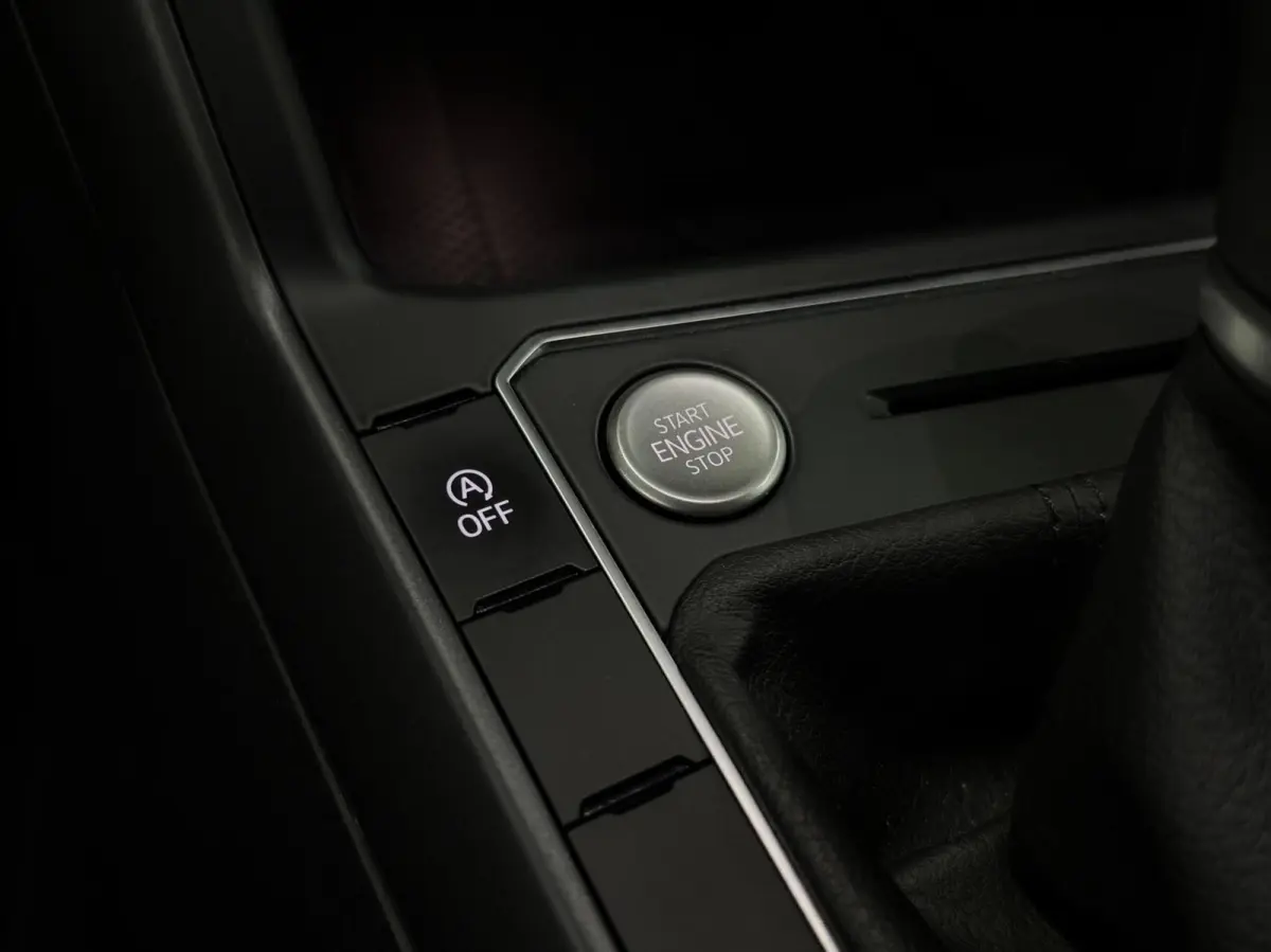 1.5 TSI R-Line|PANO|IQ|ACC|BEATS|KEYLESS|VIRTUAL|DODEHOEK