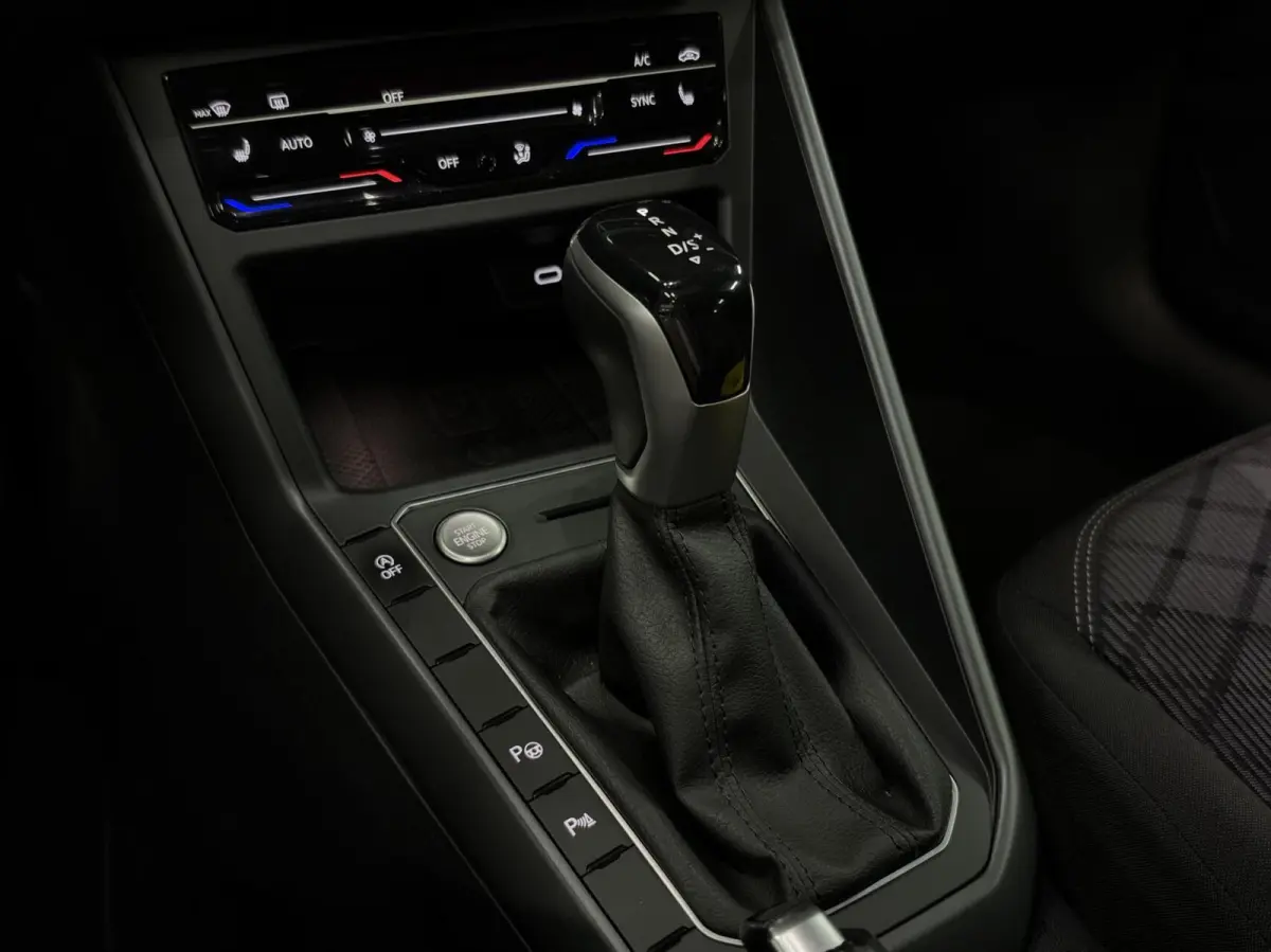 1.5 TSI R-Line|PANO|IQ|ACC|BEATS|KEYLESS|VIRTUAL|DODEHOEK