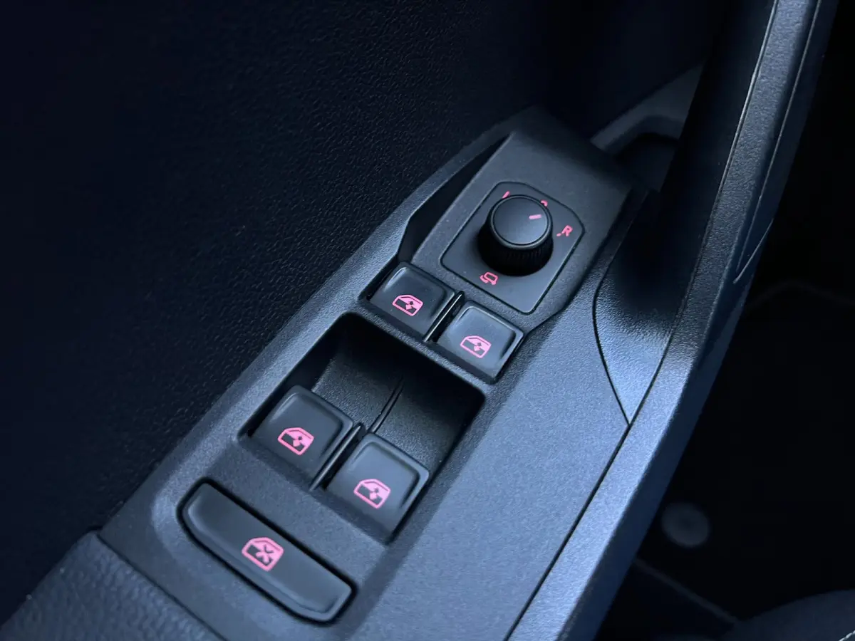 1.0 EcoTSI|Carplay|LED|PDC|Clima|Bluetooth|Cruise
