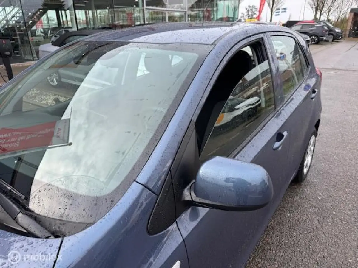 1.0 DynamicLine Automaat Navigatie , Bleutooth , Apple carplay , Camera & Parkeerhulp achter , Airo , Electr ramen - spiegels en deur vergrendeling €19.000,- ex btw