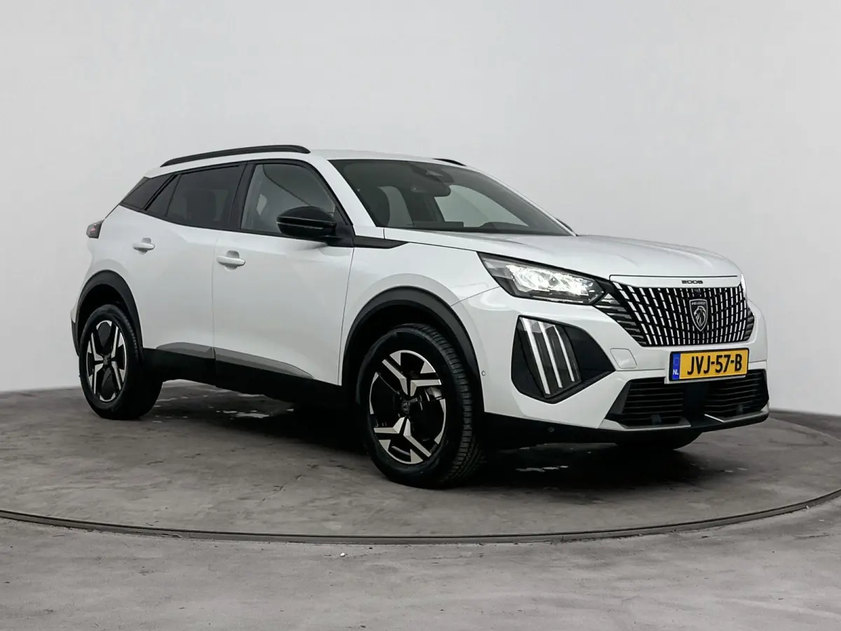 1.2 Hybrid 145 Allure | Navigatie | Dodehoek sensoren| Camera | Cruise Control
