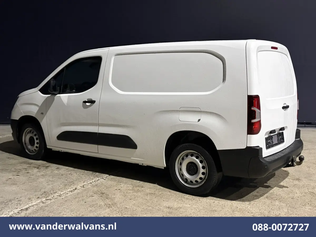 1.5D 102pk L2H1 Euro6 Airco | Apple Carplay | Trekhaak | Cruisecontrol Parkeersensoren, Android Auto, Zijdeur, Bijrijdersbank