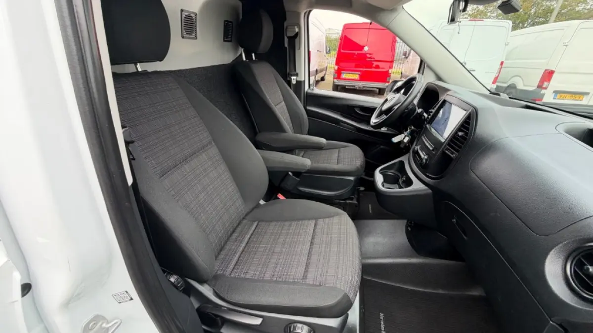 114 CDI 100KW 136PK L2H1 AUTOMAAT EURO 6 AIRCO/ CAMERA/ TREKHAAK/ CRUISE CONTROL/ 100% DEALERONDERHOUDEN