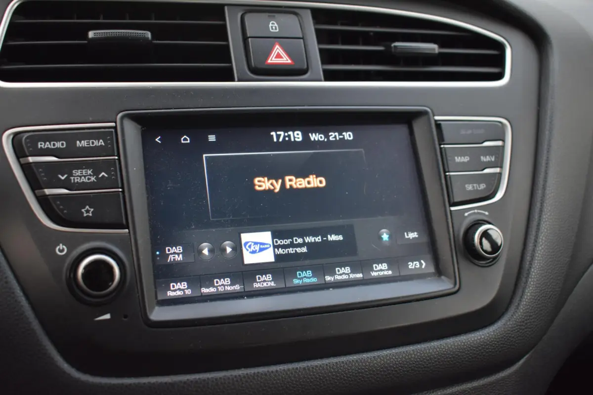 1.0 T-GDI Comfort | Camera | Carplay | Climate | Sportvelgen |