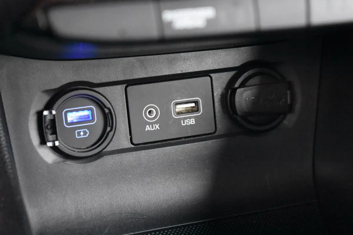 1.0 T-GDI Comfort | Camera | Carplay | Climate | Sportvelgen |