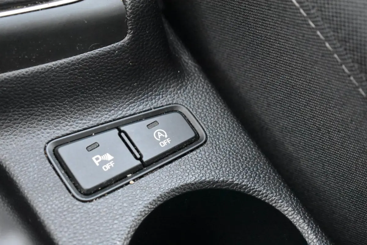 1.0 T-GDI Comfort | Camera | Carplay | Climate | Sportvelgen |