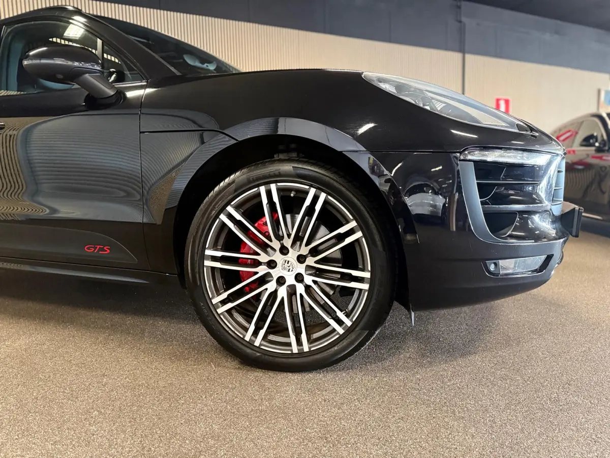 3.0 GTS-SPORT DESIGN-PANORAMA-LUCHTVERING-TREKHAAK-PDLS-SOUND-APPLE CARPLAY-COMPLEET
