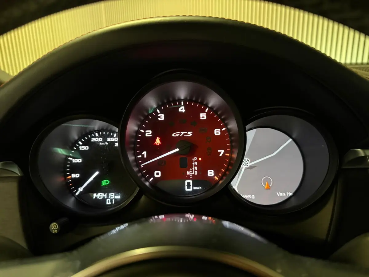 3.0 GTS-SPORT DESIGN-PANORAMA-LUCHTVERING-TREKHAAK-PDLS-SOUND-APPLE CARPLAY-COMPLEET