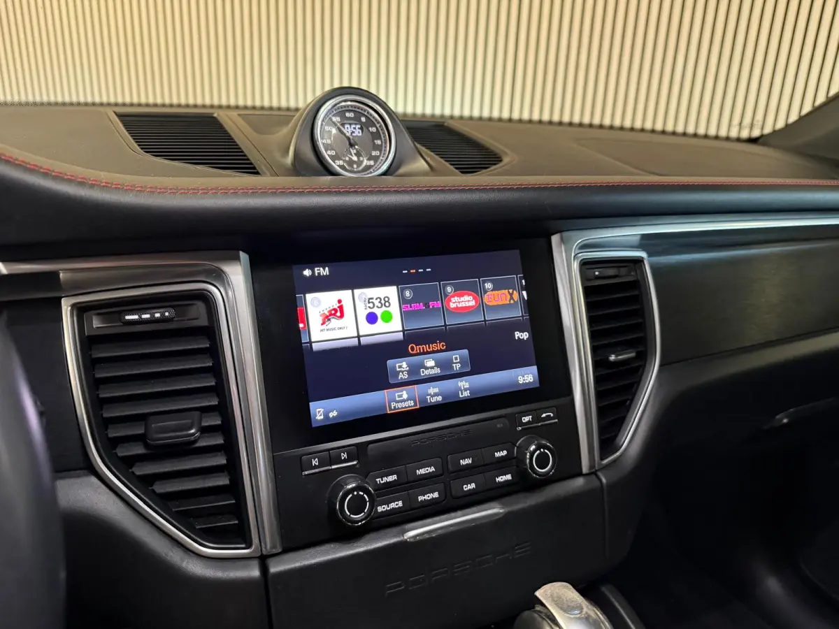 3.0 GTS-SPORT DESIGN-PANORAMA-LUCHTVERING-TREKHAAK-PDLS-SOUND-APPLE CARPLAY-COMPLEET