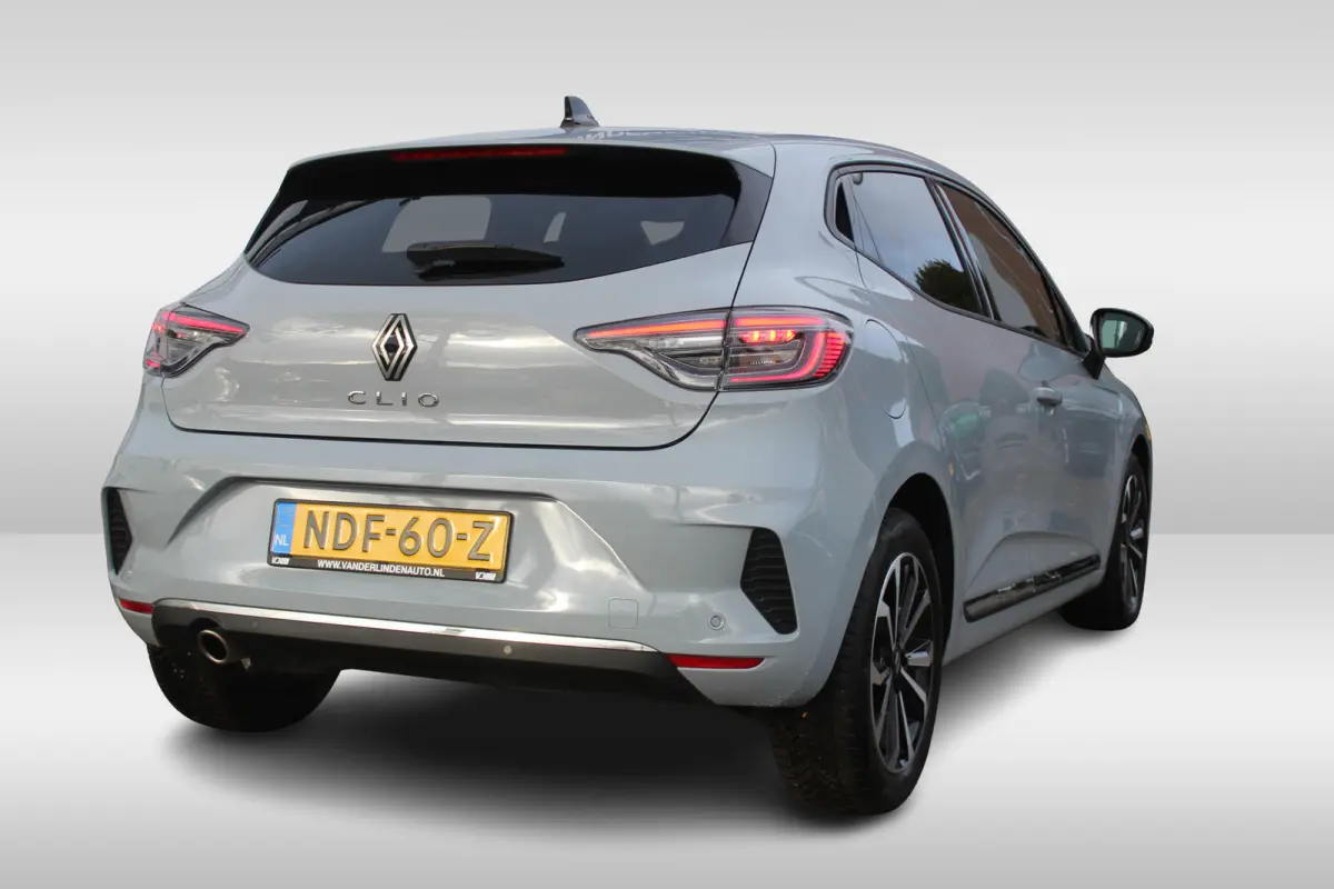 1.0 TCe 90 GPF techno l Cruise Control l Lane Assist l PDC Achter l Navi l Airco l Keyless Entry/Start