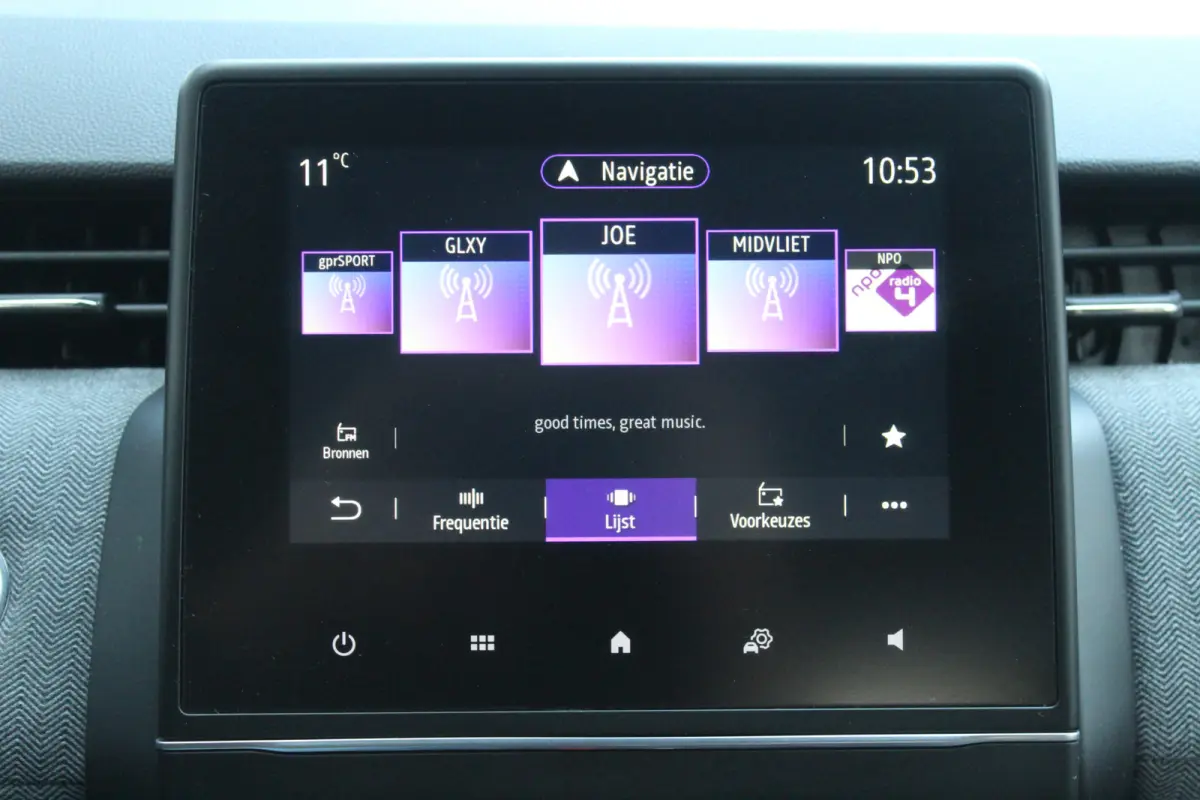 1.0 TCe 90 GPF techno l Cruise Control l Lane Assist l PDC Achter l Navi l Airco l Keyless Entry/Start