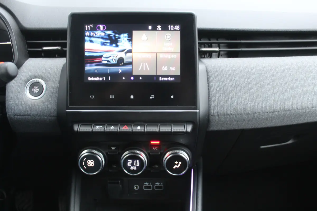 1.0 TCe 90 GPF techno l Cruise Control l Lane Assist l PDC Achter l Navi l Airco l Keyless Entry/Start