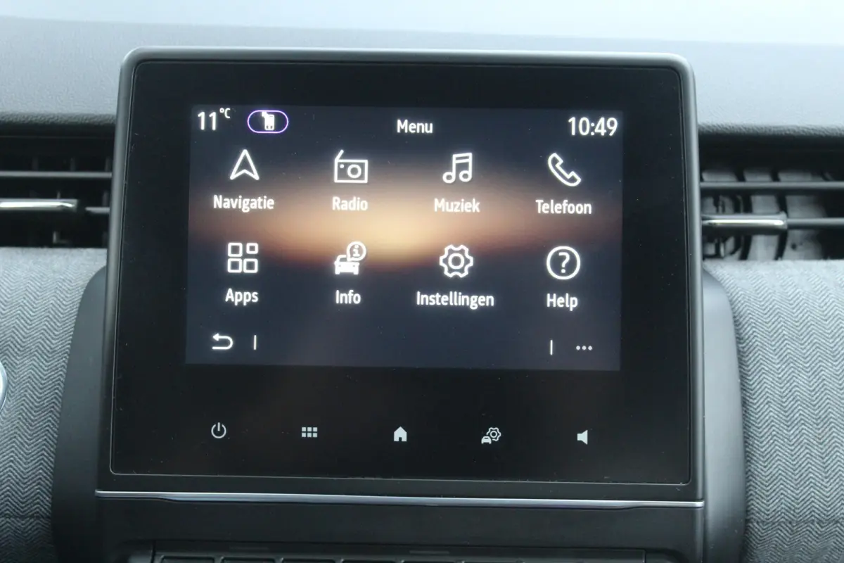 1.0 TCe 90 GPF techno l Cruise Control l Lane Assist l PDC Achter l Navi l Airco l Keyless Entry/Start