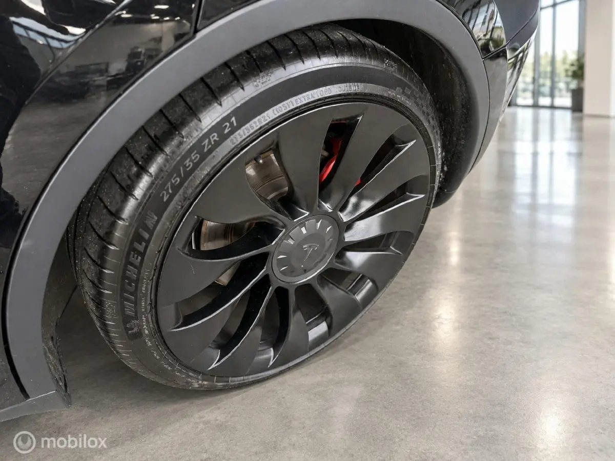 Performance AWD 463PK | SOH 90% | 21”| Accugarantie 2031 | Trekhaak 1600kg | Warmtepomp | Autopilot