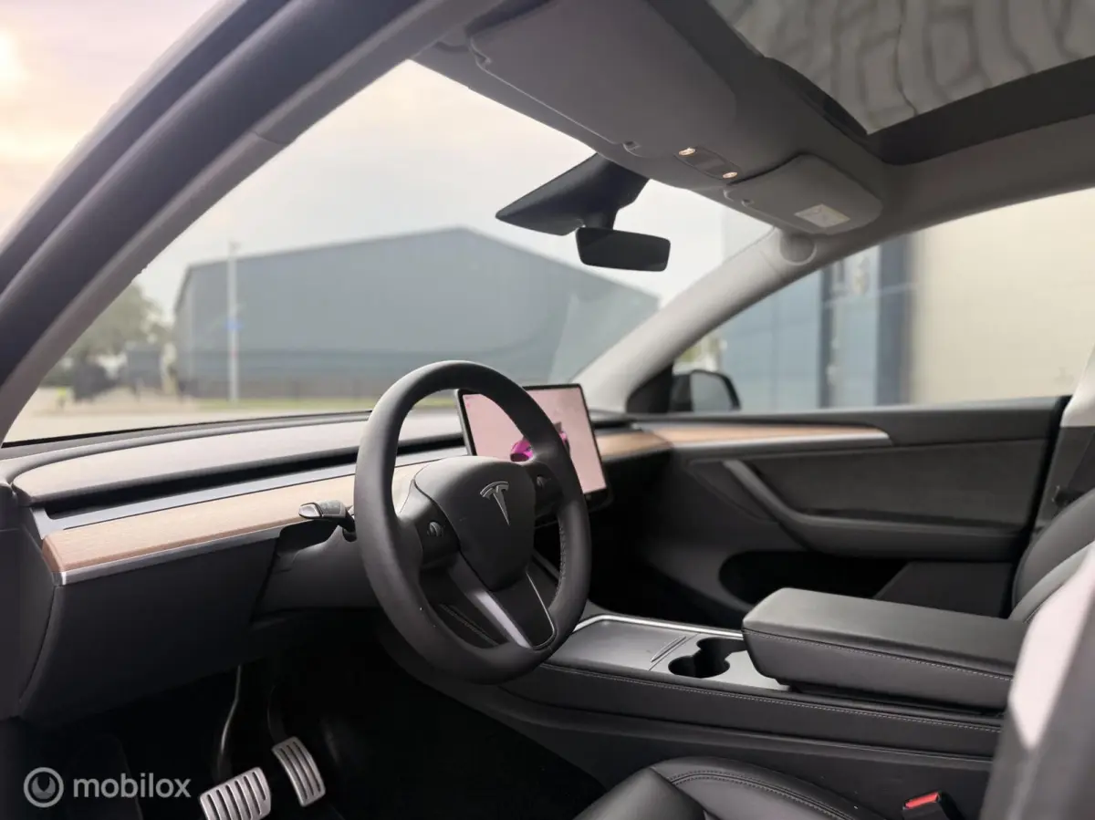 Performance AWD 463PK | SOH 90% | 21”| Accugarantie 2031 | Trekhaak 1600kg | Warmtepomp | Autopilot