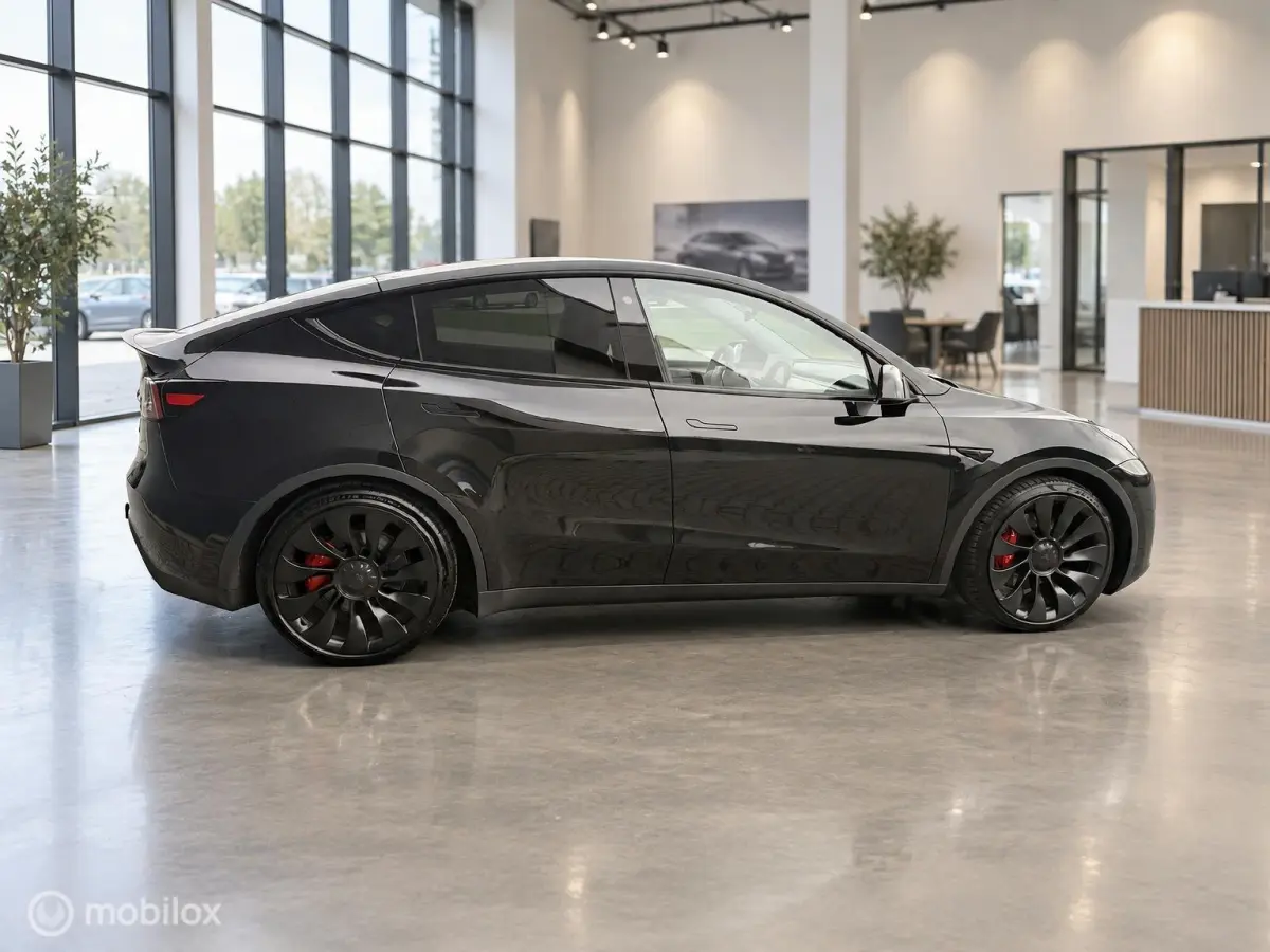Performance AWD 463PK | SOH 90% | 21”| Accugarantie 2031 | Trekhaak 1600kg | Warmtepomp | Autopilot