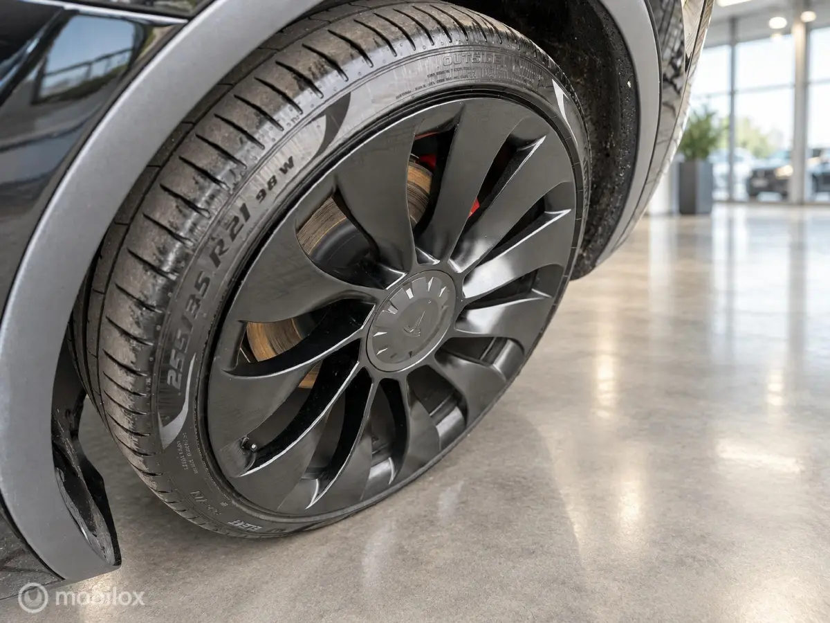 Performance AWD 463PK | SOH 90% | 21”| Accugarantie 2031 | Trekhaak 1600kg | Warmtepomp | Autopilot