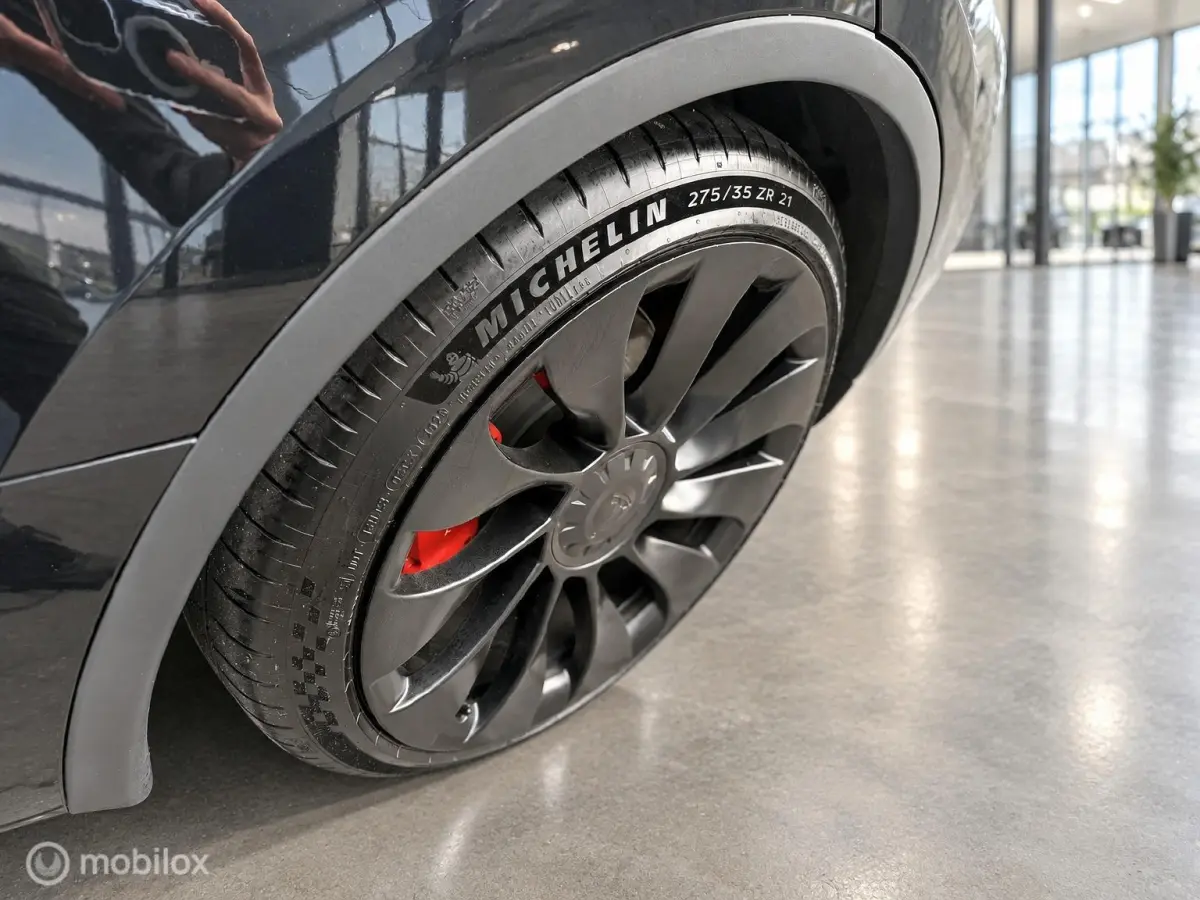 Performance AWD 463PK | SOH 90% | 21”| Accugarantie 2031 | Trekhaak 1600kg | Warmtepomp | Autopilot