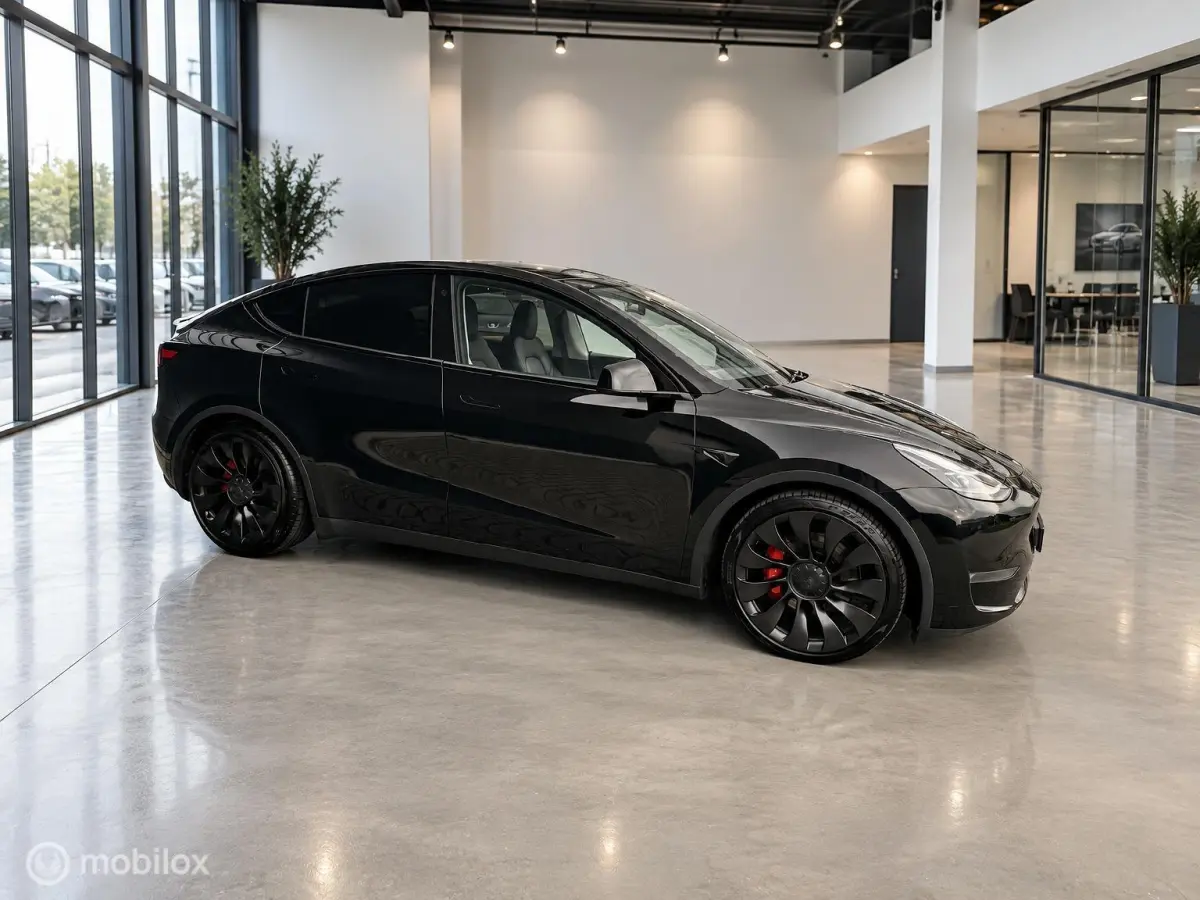 Performance AWD 463PK | SOH 90% | 21”| Accugarantie 2031 | Trekhaak 1600kg | Warmtepomp | Autopilot