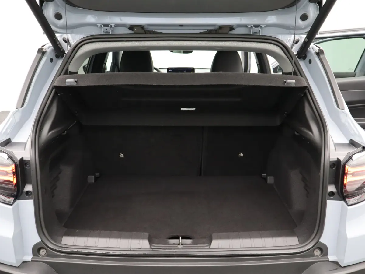 1.2 e-Hybrid Summit | Apple Carplay/Android Auto | Camera | Premium Audio | Parkeersensoren Voor en Achter | Keyless  | Navigatie | 18" Lichtmetalen Velgen | Adaptieve Cruise Control | Dualz