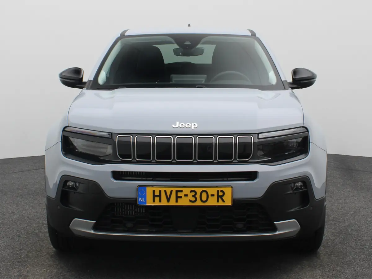 1.2 e-Hybrid Summit | Apple Carplay/Android Auto | Camera | Premium Audio | Parkeersensoren Voor en Achter | Keyless  | Navigatie | 18" Lichtmetalen Velgen | Adaptieve Cruise Control | Dualz