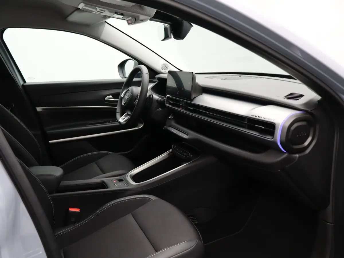 1.2 e-Hybrid Summit | Apple Carplay/Android Auto | Camera | Premium Audio | Parkeersensoren Voor en Achter | Keyless  | Navigatie | 18" Lichtmetalen Velgen | Adaptieve Cruise Control | Dualz