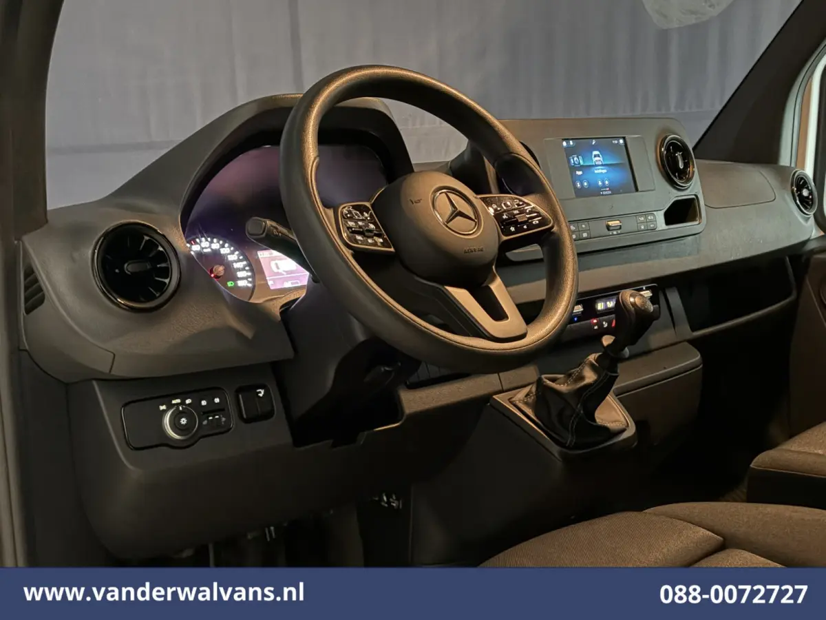 317 CDI 170pk Bakwagen 228cm Hoog Laadklep Euro6 Airco | Camera | Navigatie | Apple Carplay Cruisecontrol, Android Auto, Bijrijdersbank