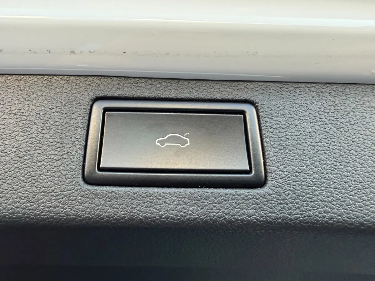 1.0 TSI DSG-7 Monte Carlo Vol | Pano | Camera | Parksens | Stoelverwarming | Carplay | Keyless |