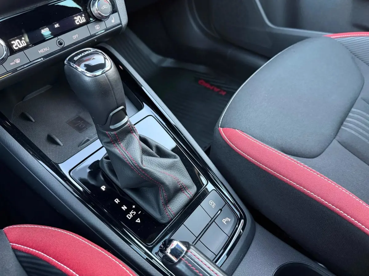 1.0 TSI DSG-7 Monte Carlo Vol | Pano | Camera | Parksens | Stoelverwarming | Carplay | Keyless |