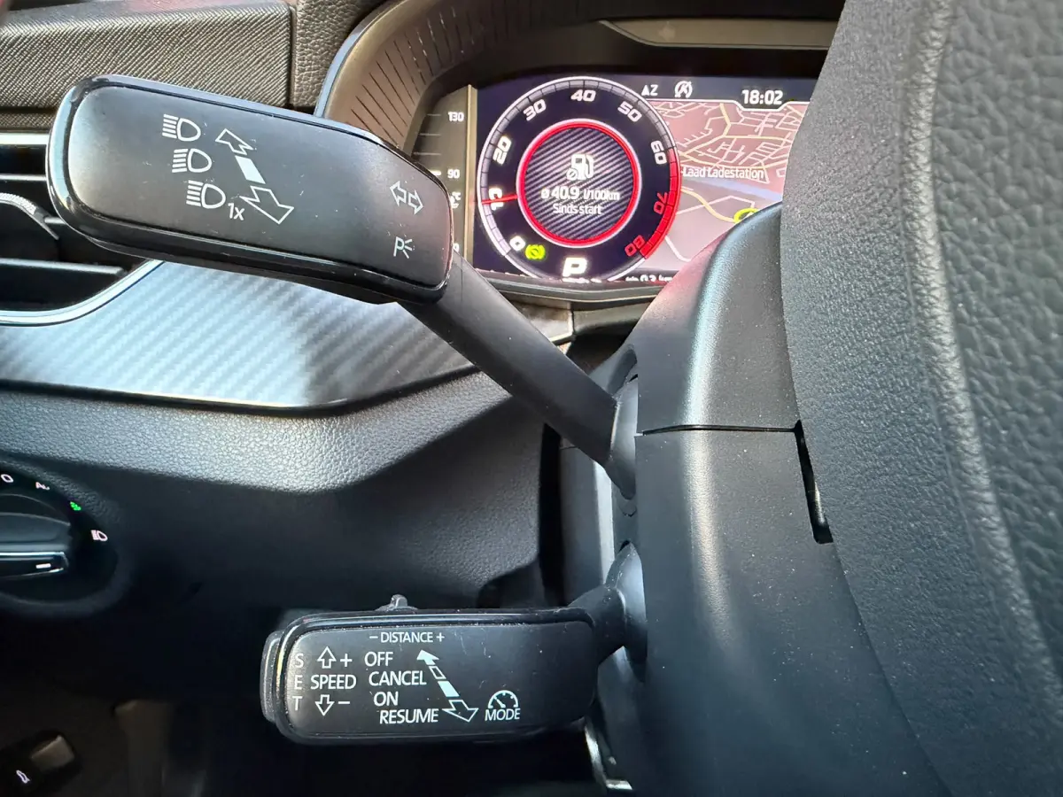 1.0 TSI DSG-7 Monte Carlo Vol | Pano | Camera | Parksens | Stoelverwarming | Carplay | Keyless |
