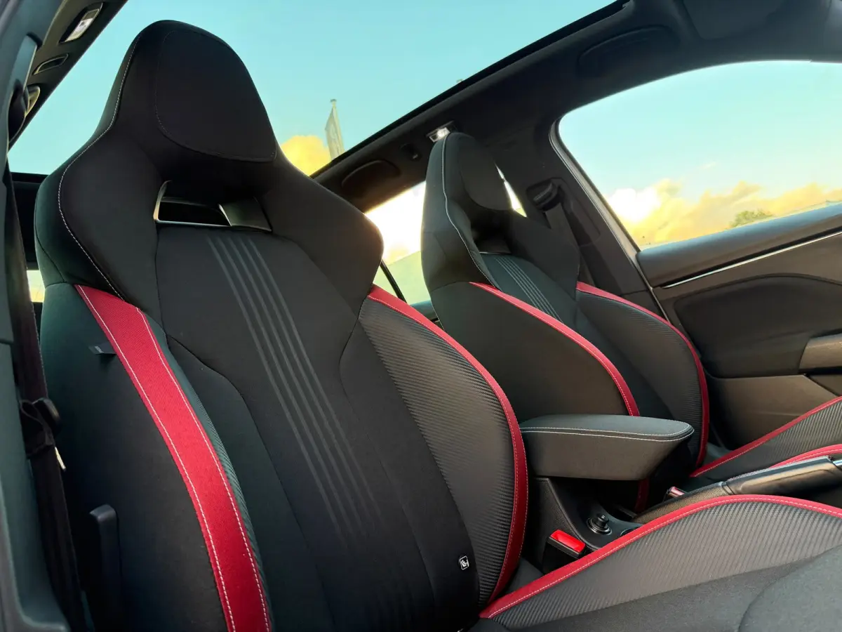 1.0 TSI DSG-7 Monte Carlo Vol | Pano | Camera | Parksens | Stoelverwarming | Carplay | Keyless |