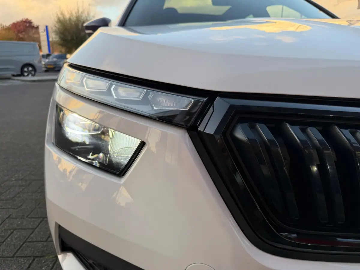 1.0 TSI DSG-7 Monte Carlo Vol | Pano | Camera | Parksens | Stoelverwarming | Carplay | Keyless |