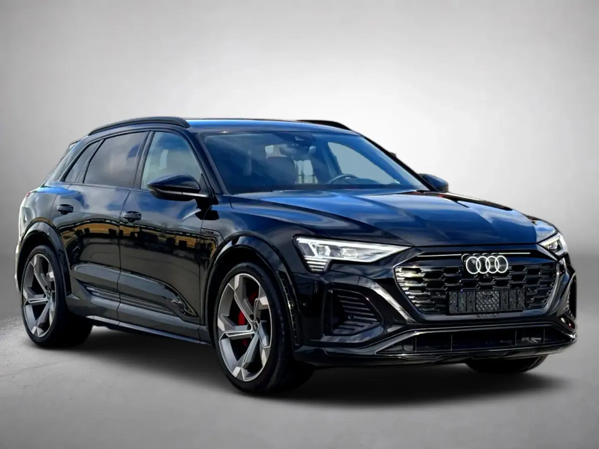SQ8 S quattro 115 kWh(1e Eig, Dealer OnderH, B&O, Luchtvering, Camera, Carplay, StoelV, Automatisch Inparkeren,Etc)