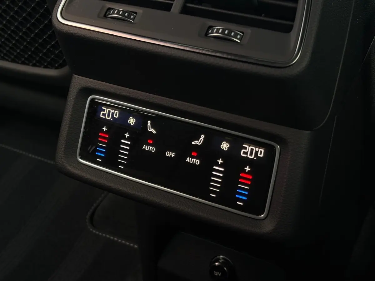 SQ8 S quattro 115 kWh(1e Eig, Dealer OnderH, B&O, Luchtvering, Camera, Carplay, StoelV, Automatisch Inparkeren,Etc)
