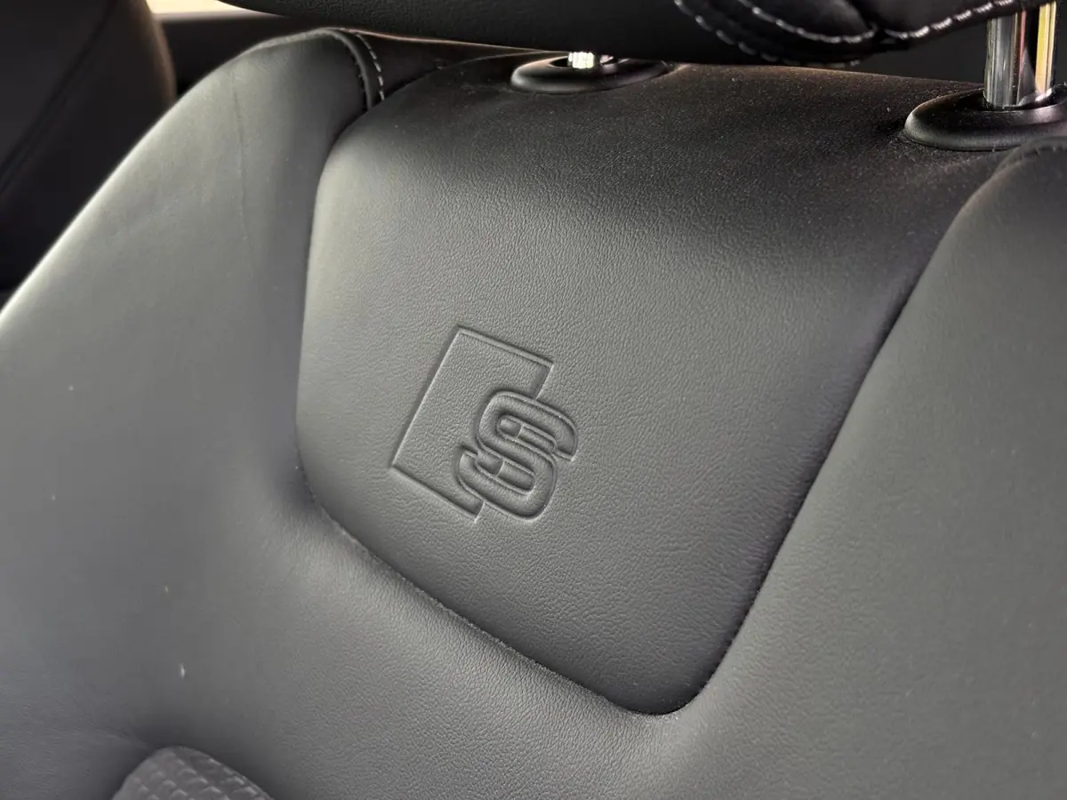 SQ8 S quattro 115 kWh(1e Eig, Dealer OnderH, B&O, Luchtvering, Camera, Carplay, StoelV, Automatisch Inparkeren,Etc)