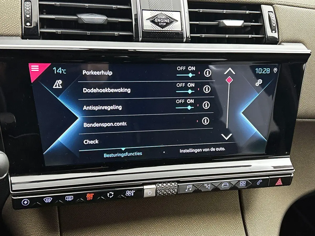 E-Tense 225PK Business CAMERA | VIRTUAL | NAVI & CARPLAY