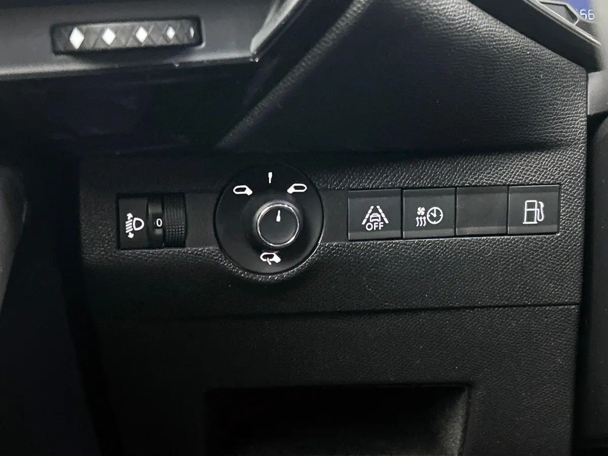 E-Tense 225PK Business CAMERA | VIRTUAL | NAVI & CARPLAY