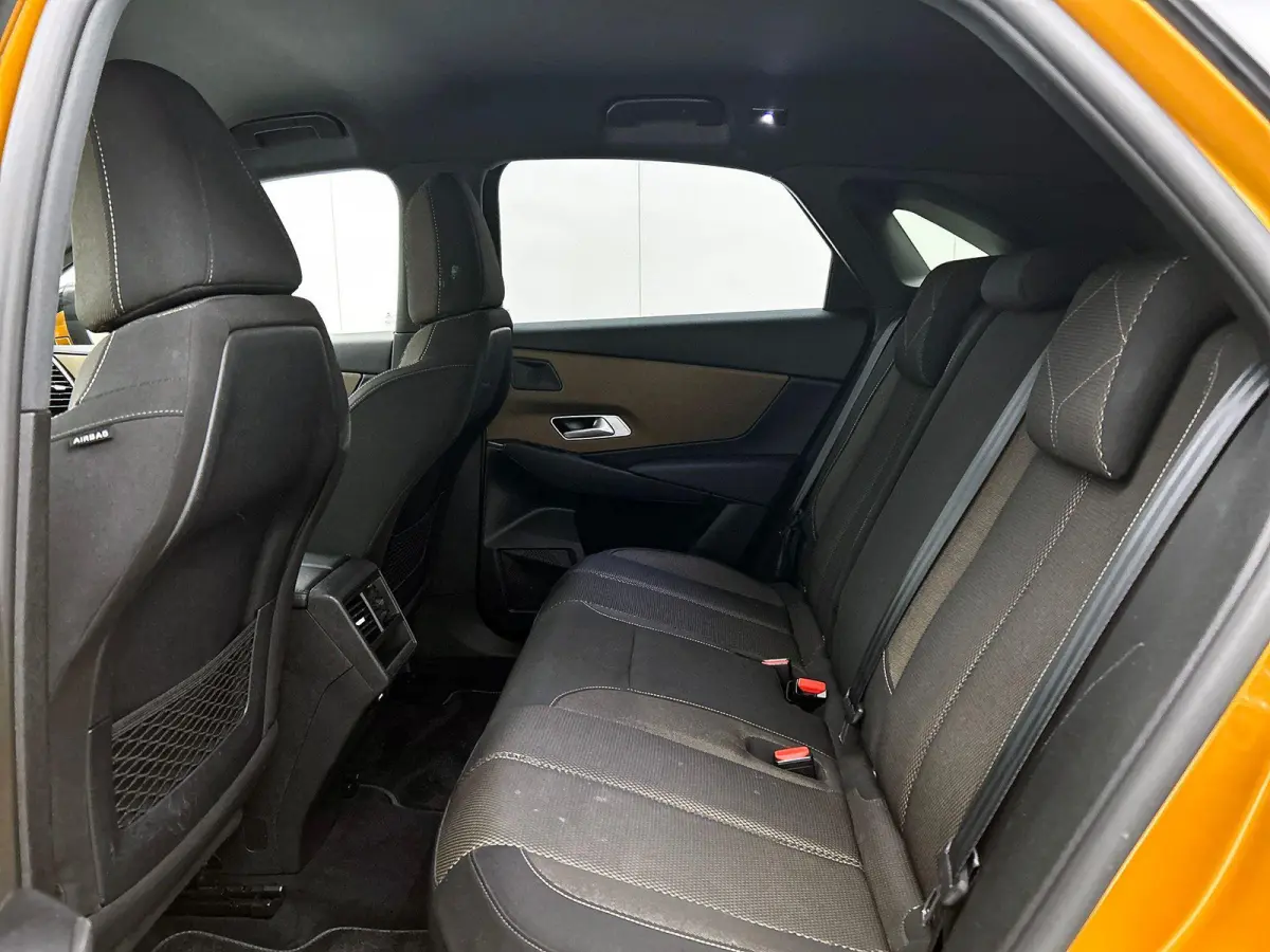 E-Tense 225PK Business CAMERA | VIRTUAL | NAVI & CARPLAY
