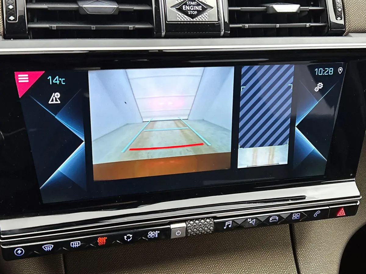 E-Tense 225PK Business CAMERA | VIRTUAL | NAVI & CARPLAY
