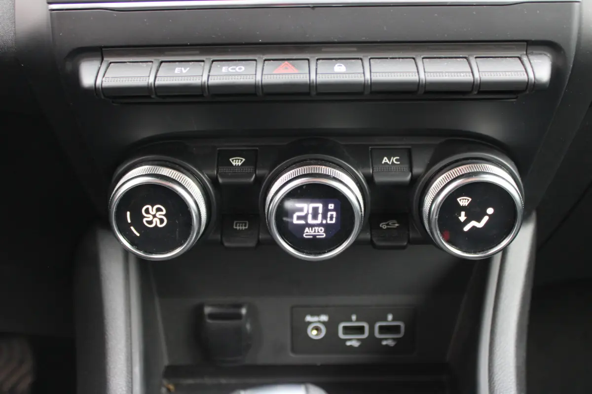 1.6 E-Tech Hybrid 145 ECC,TREKHAAK