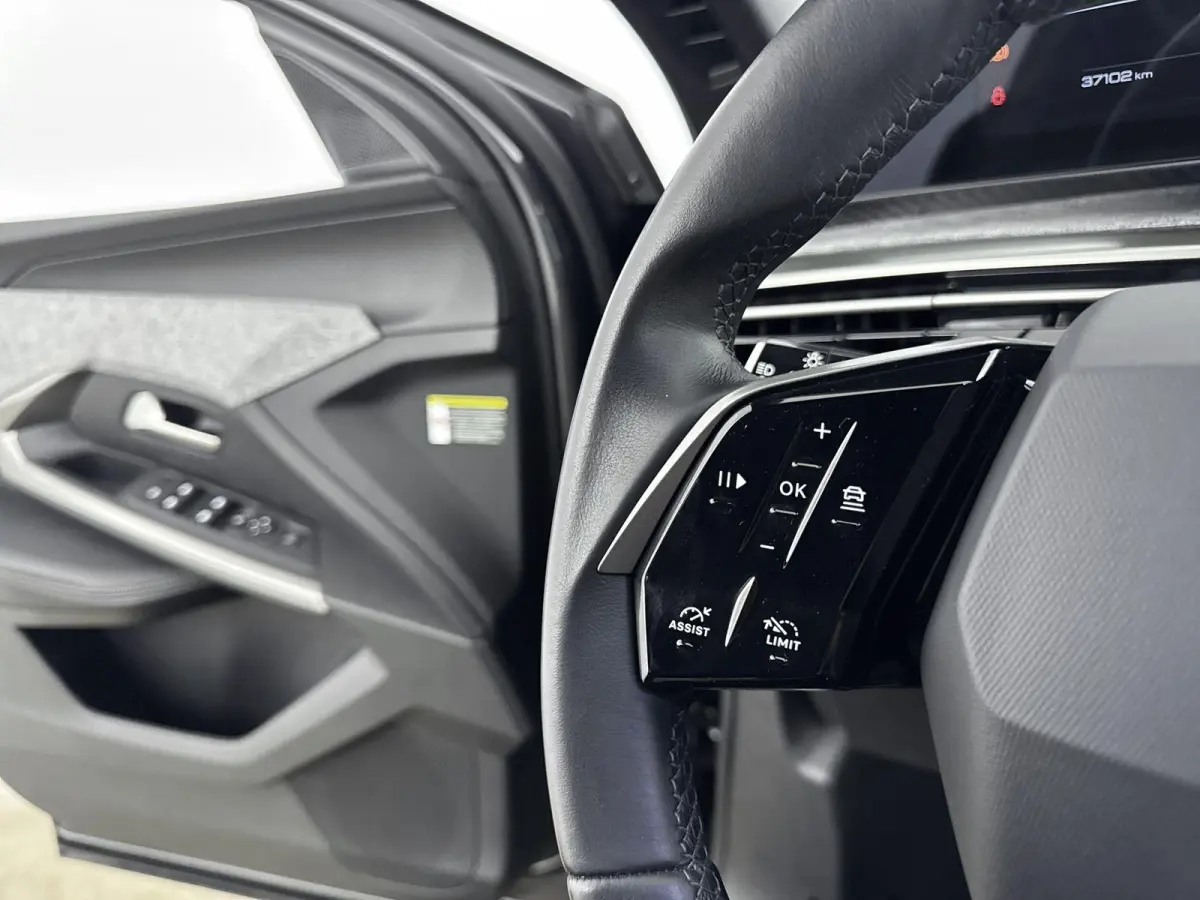 SUV Hybrid 145pk Allure 7p | Adaptieve Cruise Control | Trekhaak | 360 Camera | Dodehoekbewaking