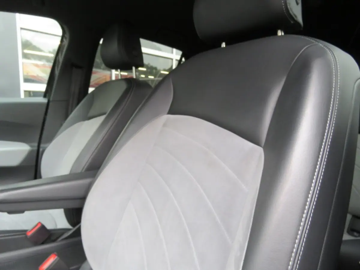 PRO ED. ADV. 58 KWH / soh 93% / Stoel&stuurverw. / Camera / Half leder / BOVAG garantie