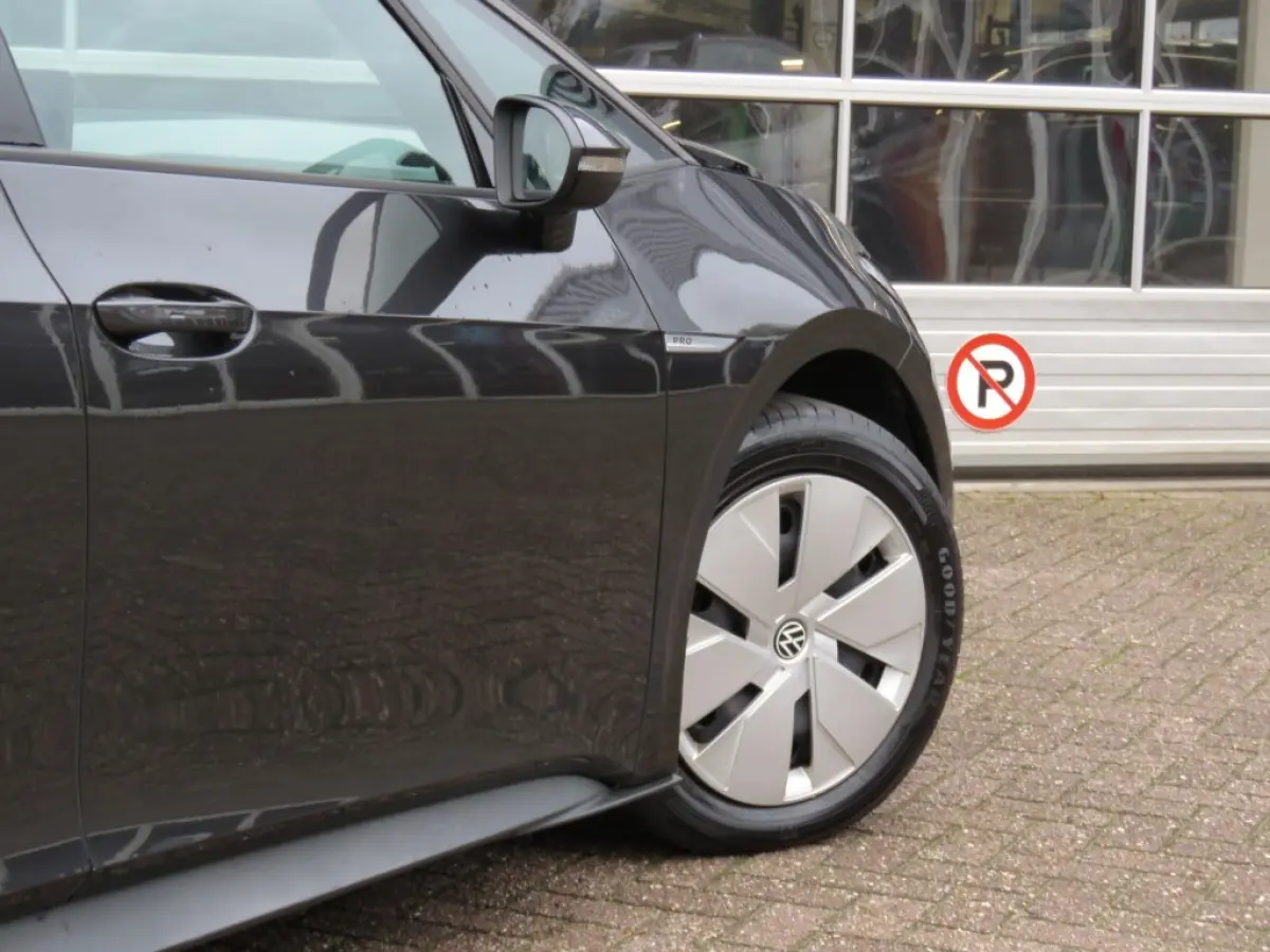 PRO ED. ADV. 58 KWH / soh 93% / Stoel&stuurverw. / Camera / Half leder / BOVAG garantie