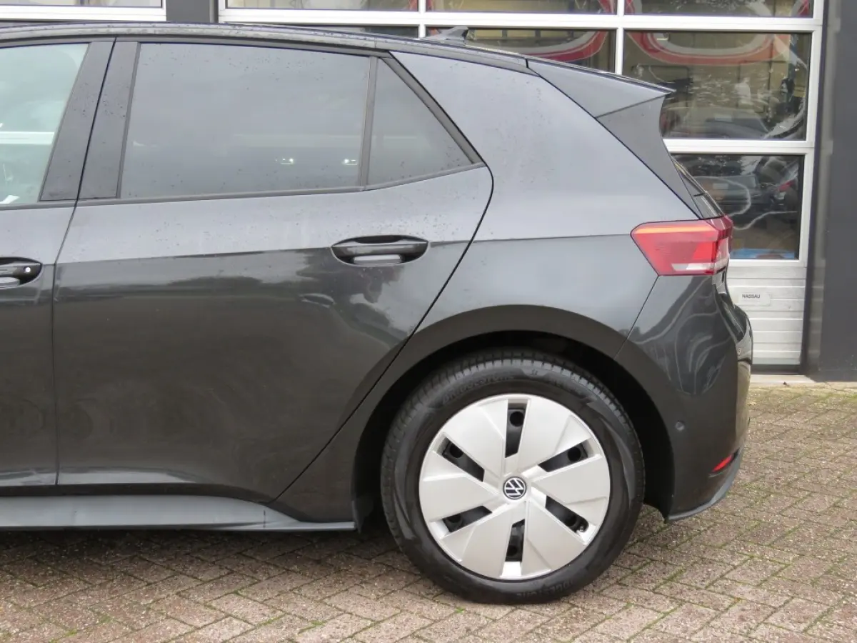 PRO ED. ADV. 58 KWH / soh 93% / Stoel&stuurverw. / Camera / Half leder / BOVAG garantie