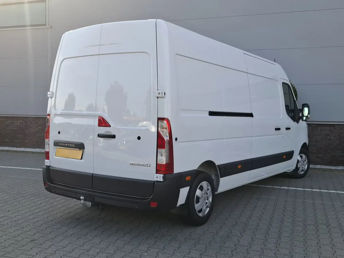 2.3 dCi L3 H2 Airco Navigatie Camera (Wordt verwacht)